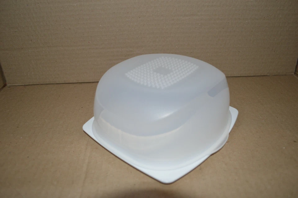 Tupperware Mini Formaggio Max, circa 15x15x8 cm come nuovo!  - Immagine 1 di 1