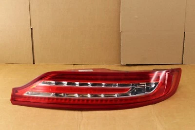 Luz trasera derecha pasajero Lincoln MKC 2015-2019 OEM EJ7B-13A602-A Foto 1 de 4