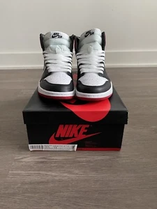 Größe 10,5 - Air Jordan 1 Retro Satin Black Toe W - Bild 1 von 4