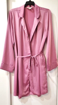 Bata de crepé de chino State of Day para mujer - orquídea malva mediana Foto 1 de 4