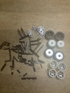 TAMIYA VINTAGE USADO Y NUEVO GRUPO C LOTE DE TRABAJO PIEZAS ALAS RUEDAS 787B C11 NSX R91CP - Imagen 1 de 6