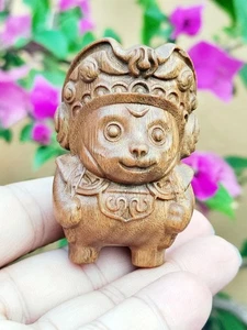 YZ288 - 5.5 CM Tall Green Sandalwood Carved Figurine Netsuke:  Monkey with Hat - Picture 1 of 9