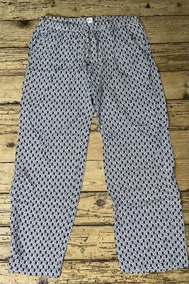 Forever 21 蓝色花卉印花中号抽绳 — 第 1/4 张图片