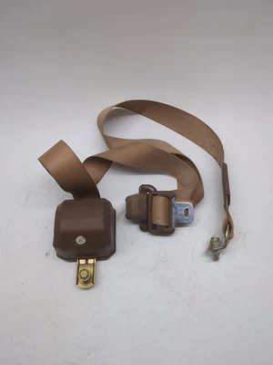 1985 TOYOTA PICKUP REGULAR CAB RH Passenger SIDE FRONT SEAT BELT ASSEMBLY  - Image 1 of 4