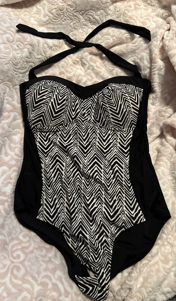 MERONA BLACK ONE PIECE HALTER SWIMSUIT ZEBRA FRONT PADDED BRA Size Large - Image 1 of 1