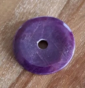 Rubin Donut Anhänger Mineralien Heilstein - Bild 1 von 9