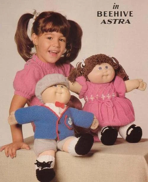 CABAGGE PATCH OUTFITS-ALL DRESSED UP BY PATONS IN DK.WEIGHT ENGL.ONLY* - Image 1 of 1