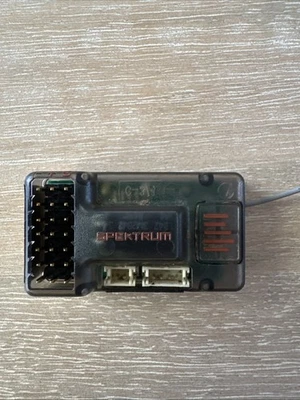 Spektrum SR6110AT 6-Channel AVC Telemetry Surface Receiver - Image 1 of 2