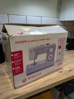 Singer 4411 Heavy Duty Nähmaschine, grau - Bild 1 von 4