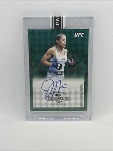 2022 Panini UFC Donruss Signature Series Julianna Pena On Card Auto /10 VIP