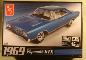 1969 Plymouth GTX AMT 1/25 new sealed Retro Deluxe Round 2 - Picture 1 of 1