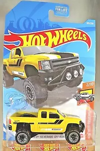 2021 Hot Wheels #185 HW Hot Trucks 2/10 CHEVY SILVERADO OFF ROAD Yellow Variant - Picture 1 of 5