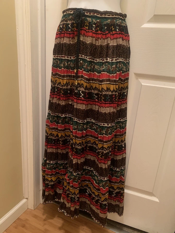 Sag Harbor boho flowy pleated floral Small cottagecore maxi skirt w drawstring — 第 1/4 张图片
