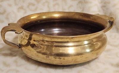 Maceta redondeada vintage de latón artesanal Urli Bowl con asas maceta de 9" de ancho Foto 1 de 4