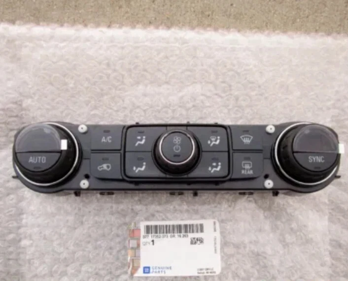 NEW GENUINE GM HVAC Heater A/C Climate Control for 2014-2019 Silverado 84258729 - Image 1 of 1