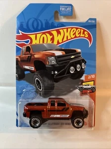 Hot Wheels New Hot Trucks 2019 Chevy Silverado Off Road 185/250 - Picture 1 of 5
