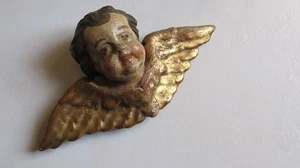 Geflügelter Engelskopf Skulptur Holz geschnitzt, gefasst, 19. Jahrhundert  Antik - Bild 1 von 23