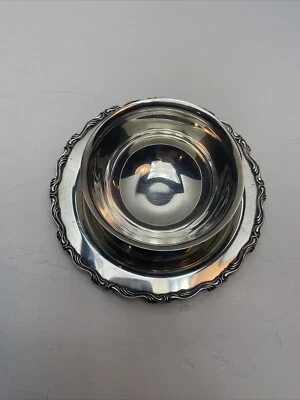 Vintage Oneida Silverplate Gravy Sauce Boat Bowl With Attached Underplate - Image 1 of 4