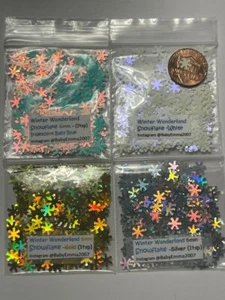 Winter Wonderland SNOWFLAKE shape Glitter-6mm Nail Art Face Craft-1tsp-US - Picture 1 of 17