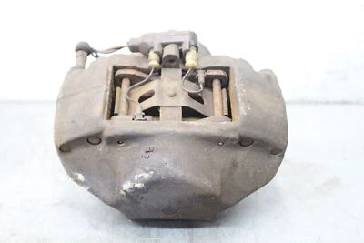 梅赛德斯-奔驰 R107 C107 380SL 450SL 560SL 右前制动卡钳 LM28 — 第 1/4 张图片