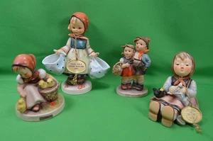 Lote de 4 figuras M.J. Hummel Goebel, Mother's Darling, Chick Girl, última edición - Imagen 1 de 7