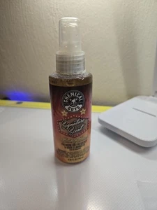 Chemical Guys Signature Scent Air Freshener & Odor Eliminator - 4 oz - Picture 1 of 4