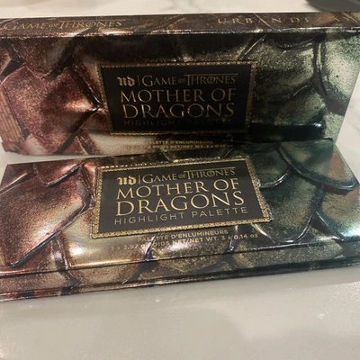 Urban Decay Game of Thrones Mother of Dragons Highlighter Palette - Image 1 of 3