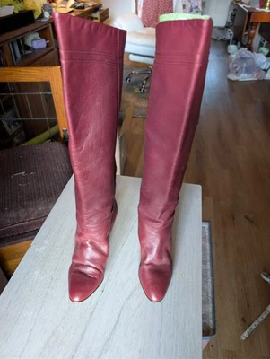 Botas hasta la rodilla para mujer Etienne Aigner talla 6,5 M cuero borgoña tacones estilo 7087 Foto 1 de 4