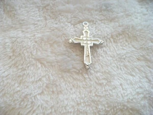 74A- WHITE & SILVERTONE TRIM LIGHT METAL CROSS (ABOUT 1 1/4 INCH TALL) #5029 - Picture 1 of 8