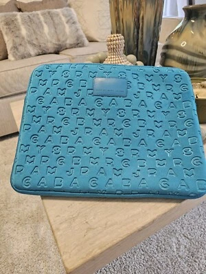 Marc by Marc Jacobs Verde Claro Acolchado Neopreno Cremallera Superior Laptop Ipad Estuche  Foto 1 de 4