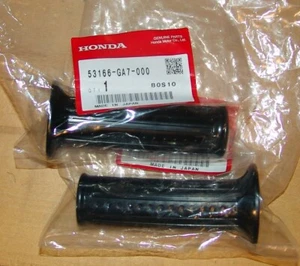 OEM HONDA ELITE/SPREE/AERO/GYRO/EXPRESS 50 HANDLE BAR GRIP SET GENUINE - Picture 1 of 1