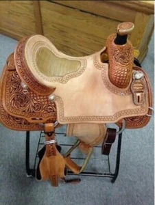 Hand-carved Premium Luxury Western Barrel Racing Saddle with matching tack set, - Picture 1 of 5
