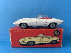 TEKNO DENMARK 926 JAGUAR E-TYPE - NEAR MINT W/ORIGINAL BOX AND SPARE TIRE WHITE - Picture 1 of 14