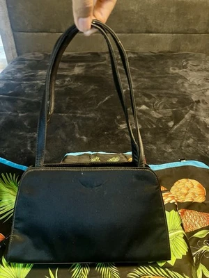 Bolso de Hombro Ann Taylor Vintage Marco Satinado Bloqueo Noche Foto 1 de 4