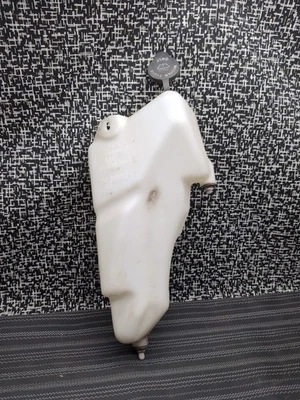 Oem Windshield Washer Fluid Reservoir Fits 1997-2005 Chevrolet Blazer/S10 - Image 1 of 3