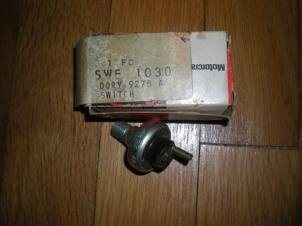 Новый из старых запасов 1971 1972 Mercury Capri 98CI датчик давления масла D0RY-9278-A - Изображение 1 из 1