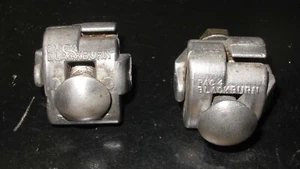 2 CONNETTORI CAVI ELETTRICI A BULLONE SINGOLO ABBINATI ANTICHI PRIMI BLACKBURN - Foto 1 di 3