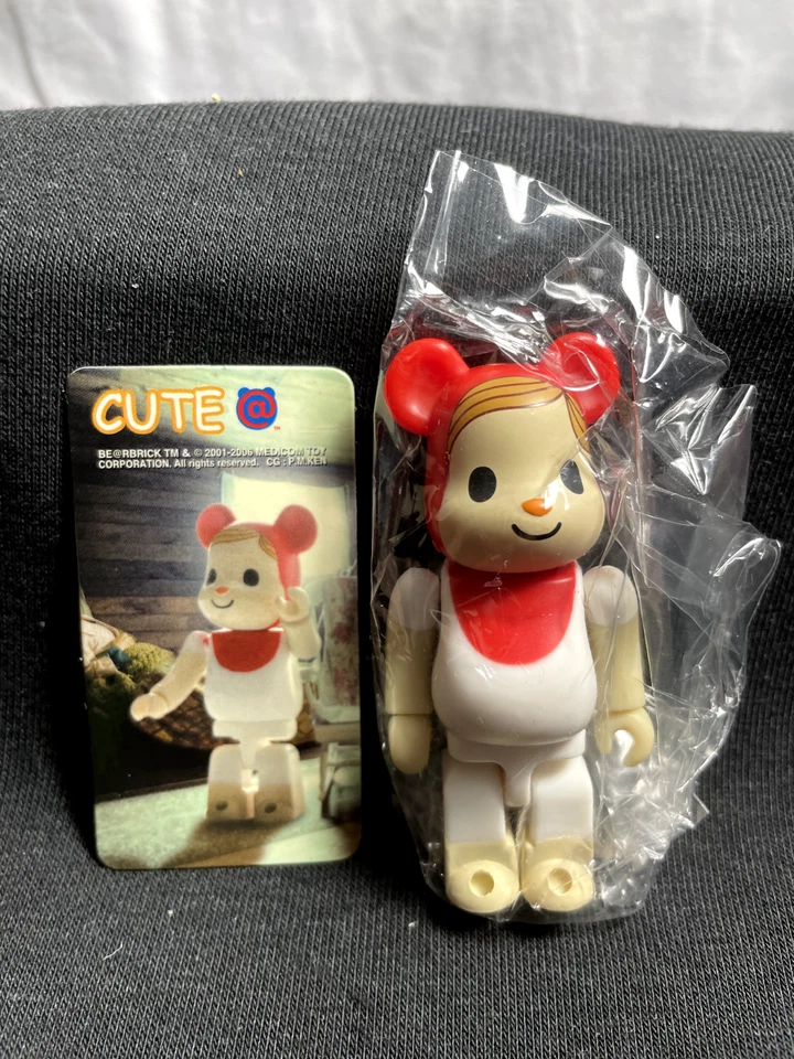 Medicom BE@RBRICK 100% - SERIE 13 - LINDO "CAPERUCITA ROJA" - NUEVO - Bearbrick Foto 1 de 1