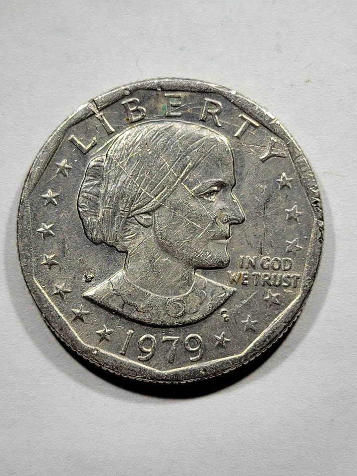 1979 P Near Date Wide Rim, Die Chip On Mint Mark, Collar Clash Susan B Anthony $ - Image 1 of 2