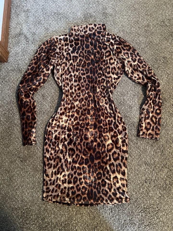 Mini vestido vintage de terciopelo sin espalda con estampado de leopardo de los 90 Foto 1 de 4