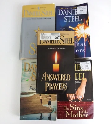 Lot of 5 Best Selling Paperback Novels By Danielle Steel - Image 1 of 4