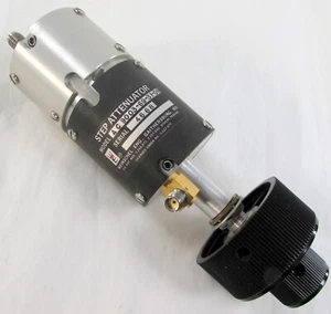 NEU Weinschel Schrittdämpfer AC9003-69-31-01 SMA 0-69dB 50Ω dc-4GHz - Bild 1 von 2