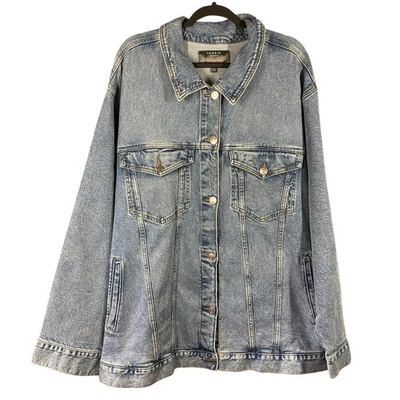 Chaqueta de mezclilla elástica Trucker lavada mediana descolorida azul para mujer Torrid talla 6 nueva con etiquetas Foto 1 de 4