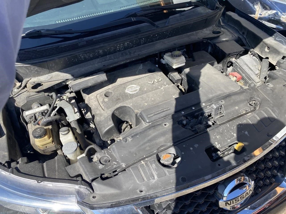 Parachoques antiniebla montado en la esquina/luz de estacionamiento para pasajeros para 04-19 SENTRA Foto 1 de 1