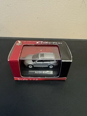 雅明奥迪 RS4 su 1: 72 nella scatola — 第 1/2 张图片