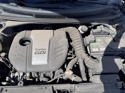 Motor de arranque usado se adapta a: Hyundai Veloster 2015 1,6 L turbo mercado estadounidense grado A Foto 1 de 4