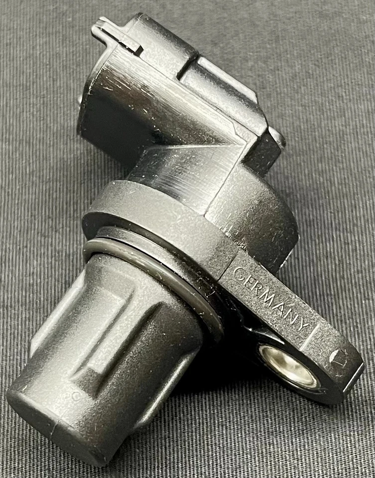 NEW - Genuine Chrysler Crossfire MADE IN GERMANY Camshaft Position Sensor - Image 1 of 1