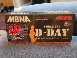 2004 Action #18 Bobby Labonte 1:24 diecast car MBNA D-DAY Monte Carlo GM Rare - Picture 1 of 8