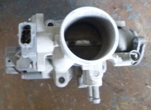 Hyundai Excel X3 G4FK Throttle Body - Picture 1 of 5