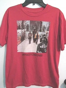 STAR WARS YOUTH RED #PHOTOBOMB  SHIRT SIZE LARGE - Picture 1 of 4